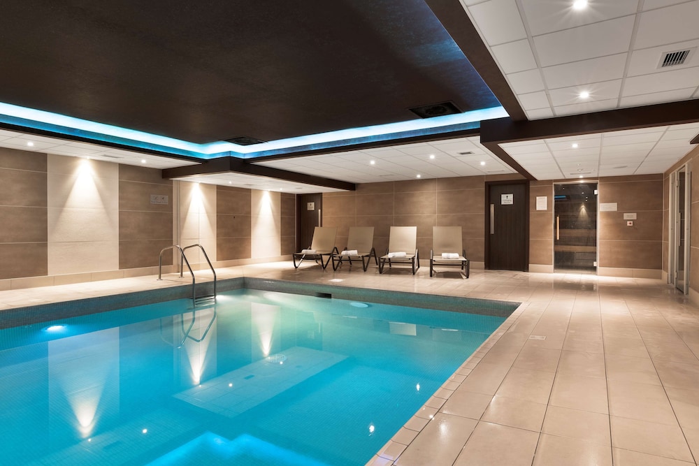 The 7 Best Hotels to Book in Edinburgh, Scotland