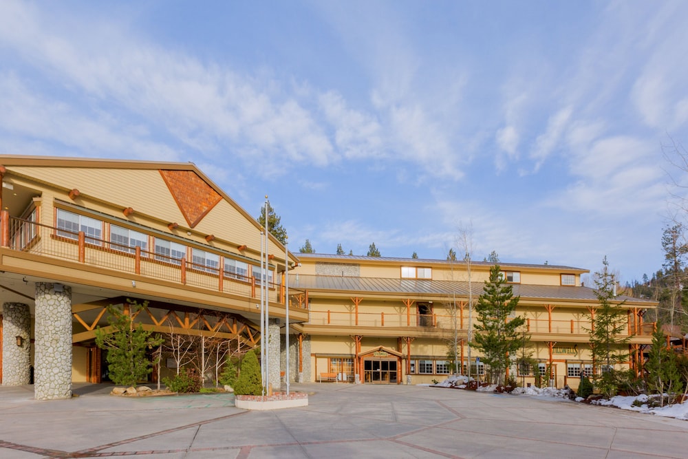 The 7 Best Hotels to Book in Big Bear Lake, California