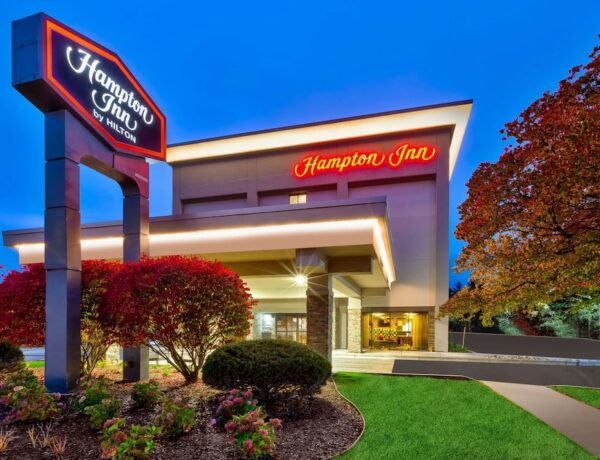 Top-Rated Hotels to Book in Traverse City, Michigan