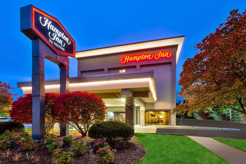 Top-Rated Hotels to Book in Traverse City, Michigan