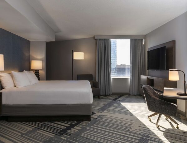 Best Hotels Near Toyota Center in Houston, Texas