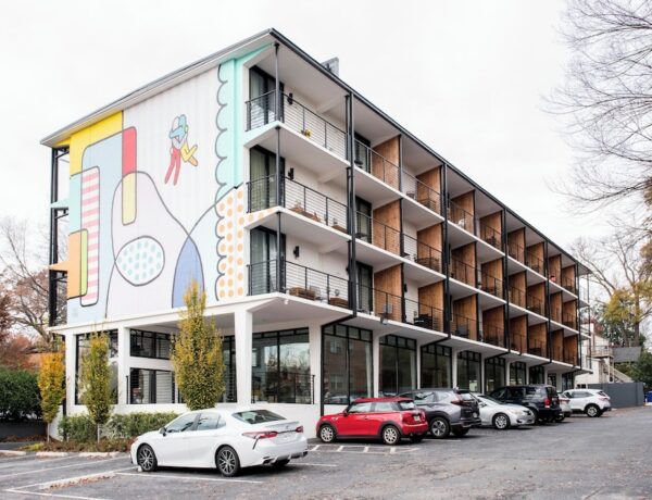 Apartment-style suite with full kitchen at one of the best extended stay hotels Atlanta offers